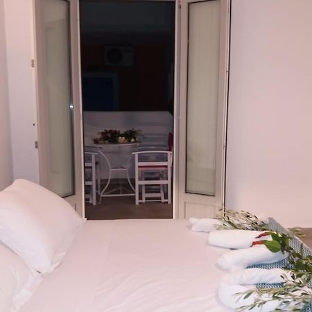 Fira Tranquil Rooms Eksteriør billede